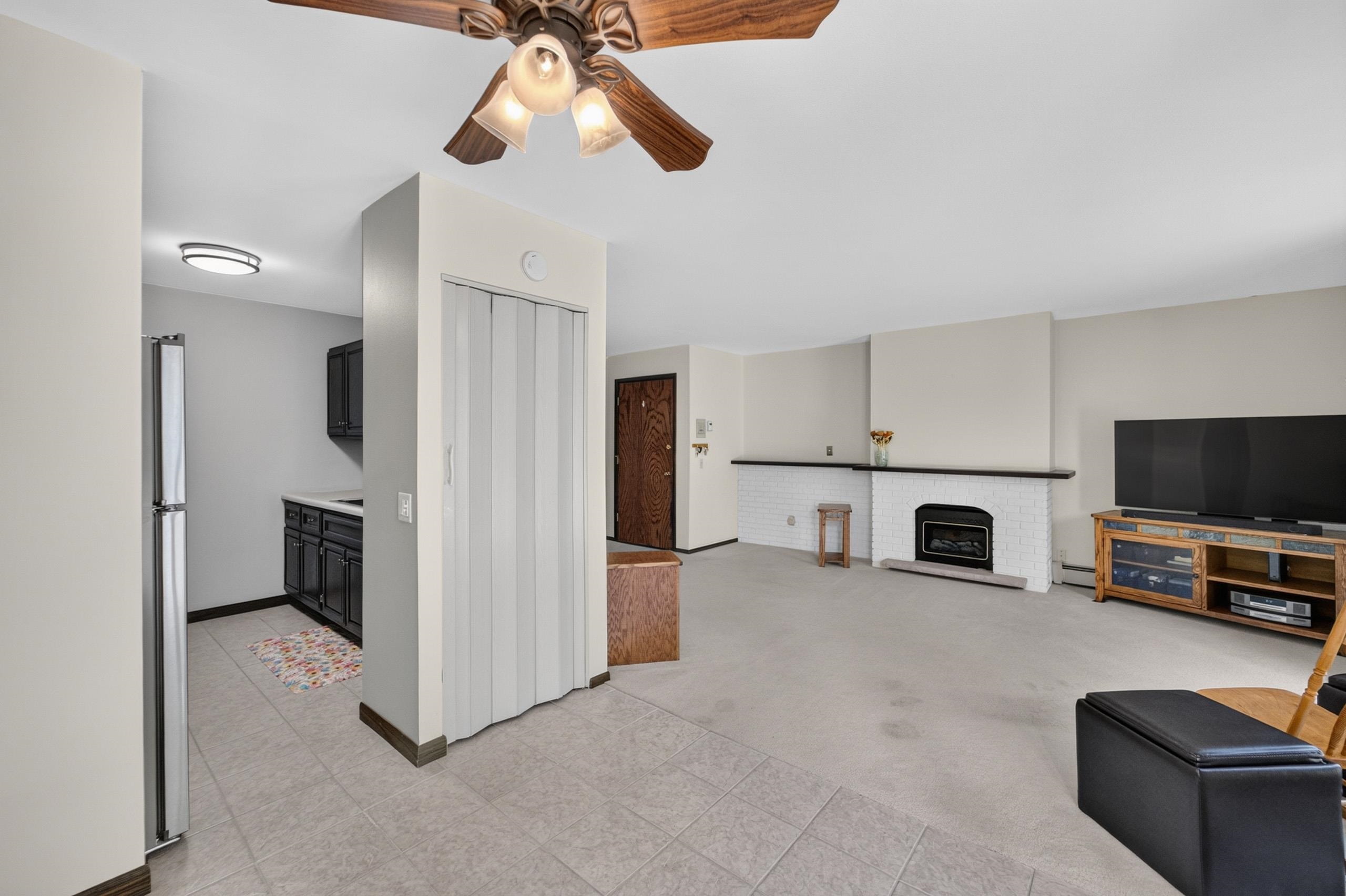 6245 Charing Cross Lane, Unit B Middleton, WI 53562 - Photo 7 of 31