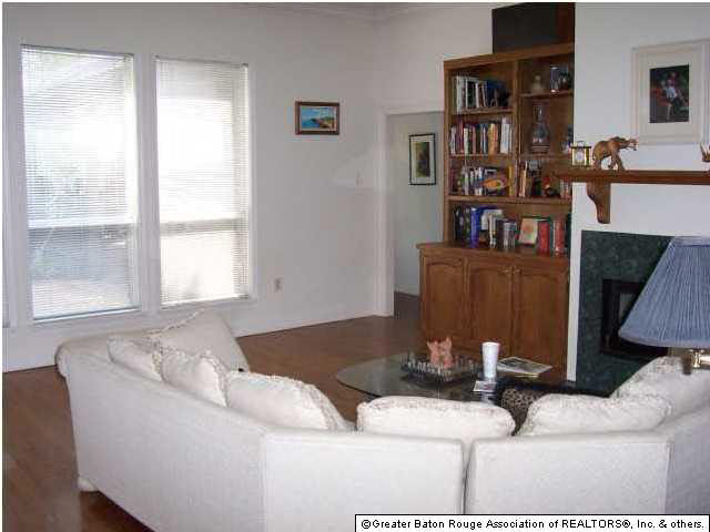 3836 Sessions Drive Baton Rouge, LA 70816 - Photo 4 of 9 Gallery Image 4