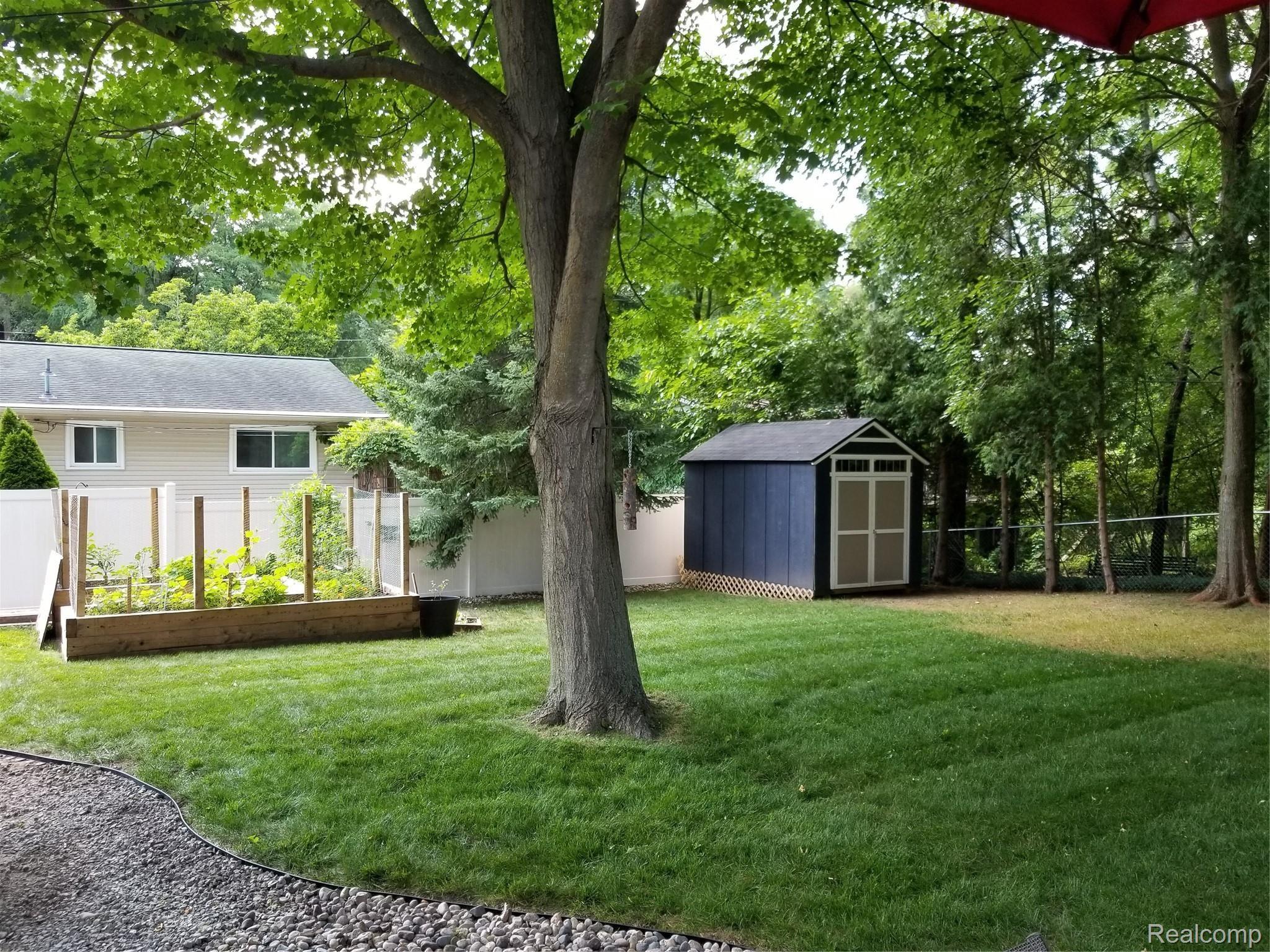 233 Wallace Way Howell, MI 48843 - Photo 55 of 64 Raised Garden & Shed