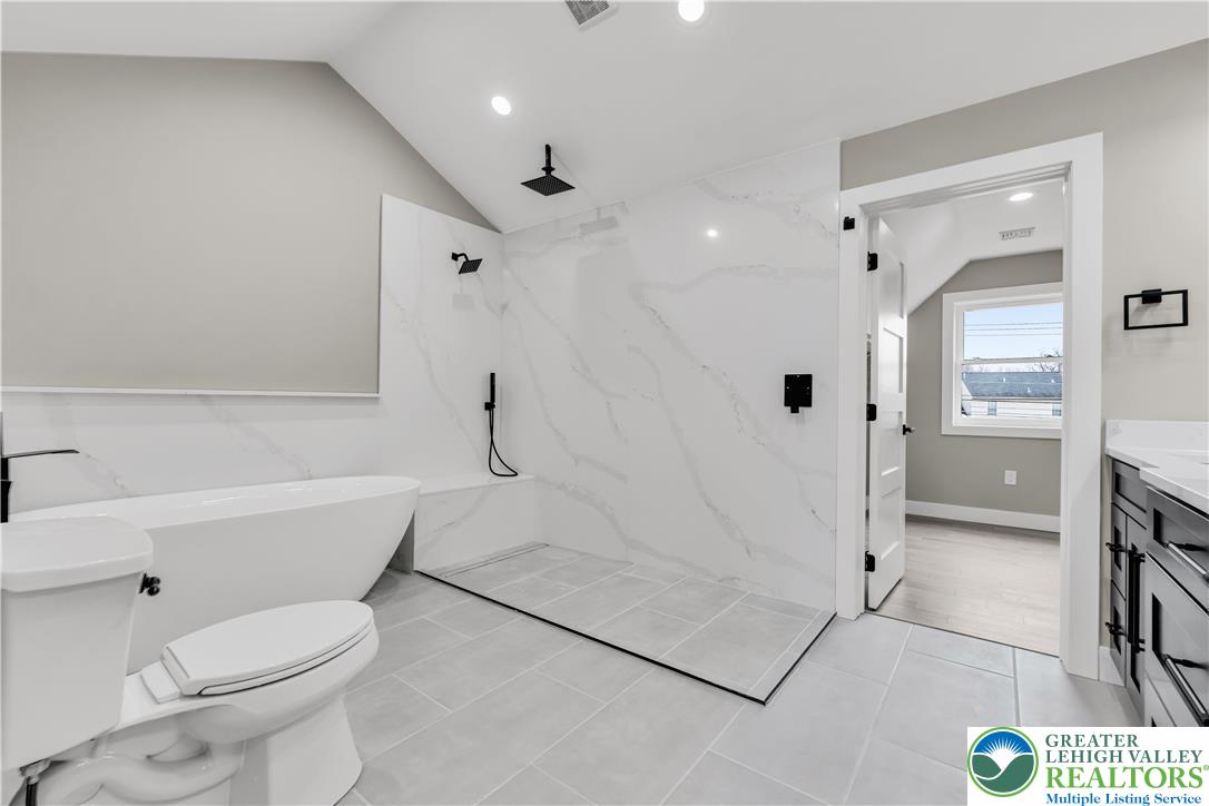 4579 Quarry Street Whitehall, PA 18052 - Photo 34 of 57 Master Bath