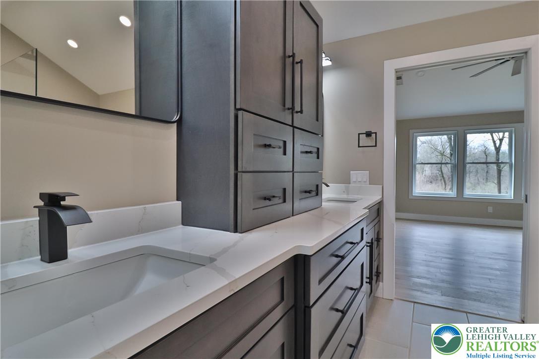 4579 Quarry Street Whitehall, PA 18052 - Photo 41 of 57