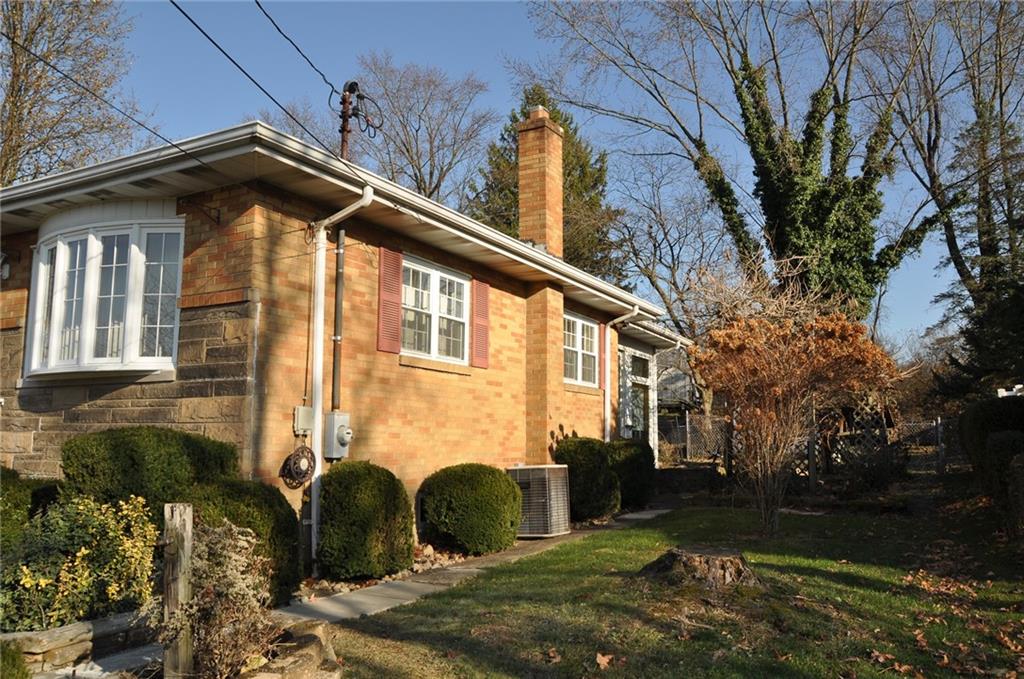 214 McClure Road Cheswick, PA 15024 - Photo 3 of 22 Gallery Image 3