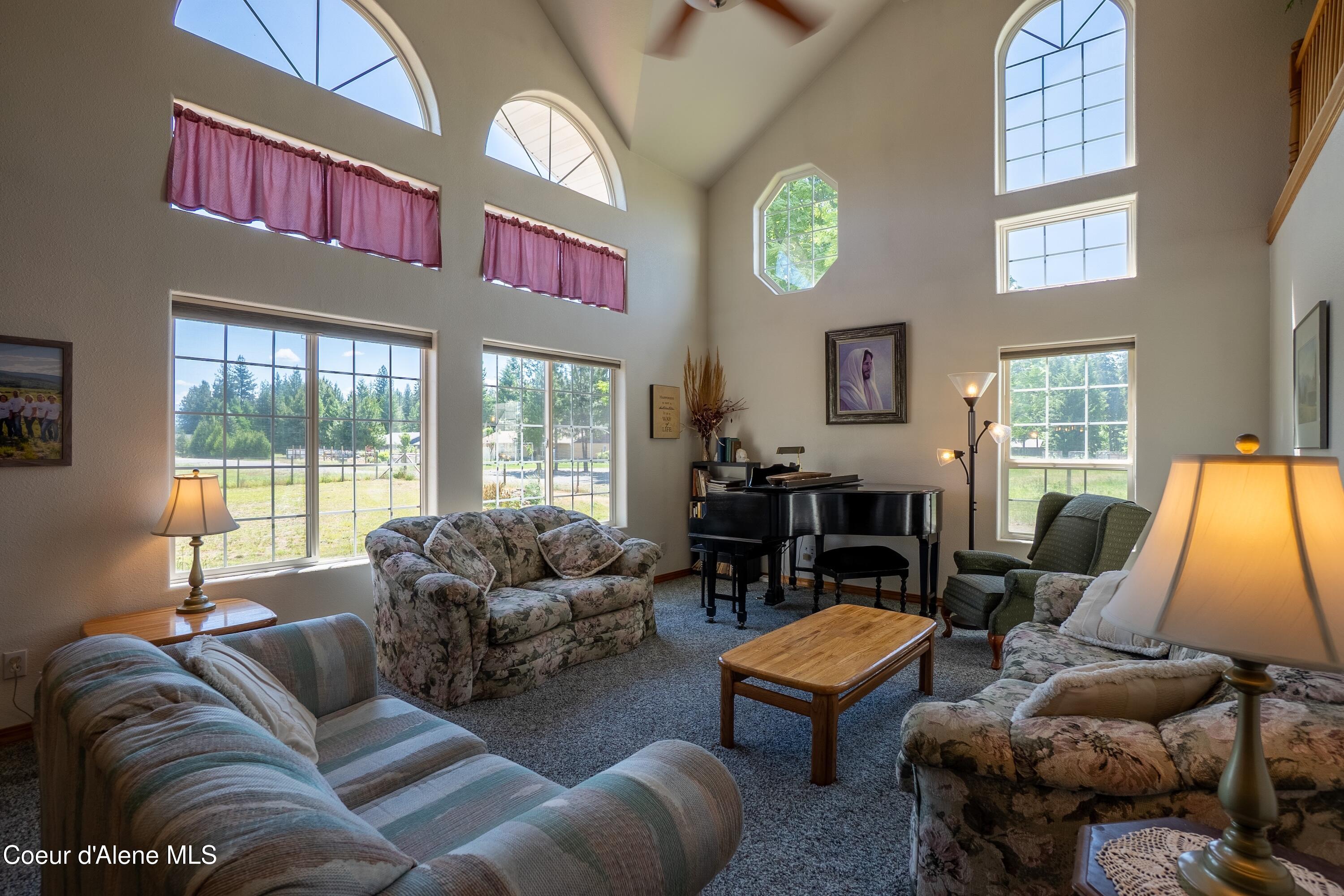 101 Zimmerman Road Moyie Springs, ID 83845 - Photo 8 of 39 Great Room