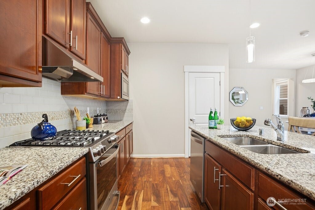 4329 186th Place Southeast Bothell, WA 98012 - Photo 12 of 39