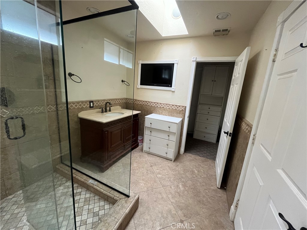 5958 Quiroz Drive Jurupa Valley, CA 92509 - Photo 5 of 6