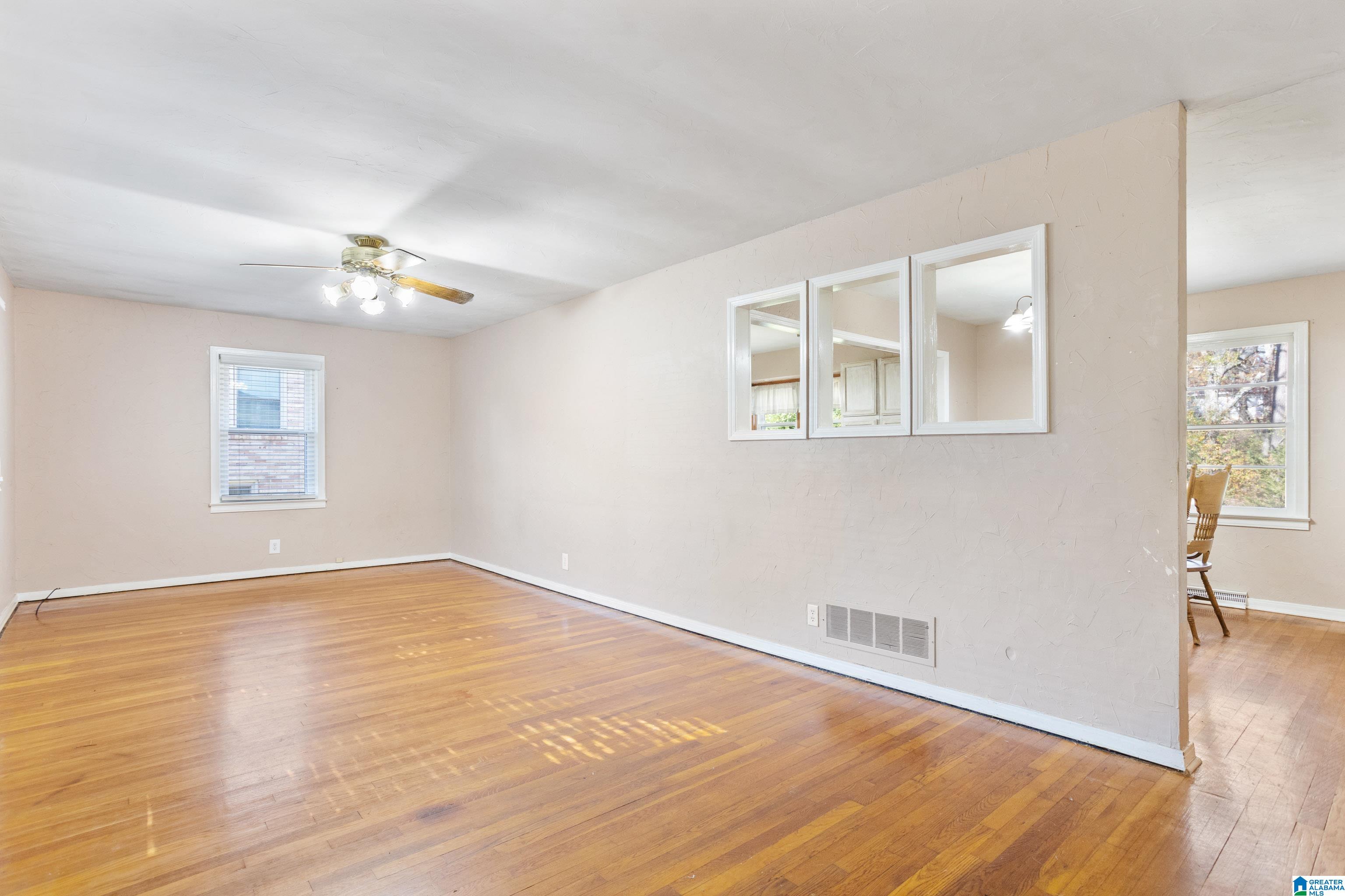 2011 Shady Lane Bessemer, AL 35023 - Photo 4 of 36