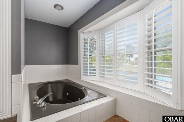 $850,000 | 4164 Thick Ridge Road, Kitty Hawk, NC 27949