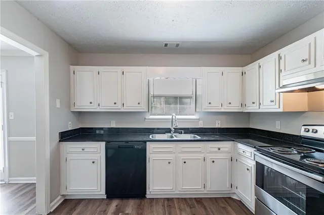 $184,000 | 2030 Hilda Burns Place, Lithonia, GA 30058