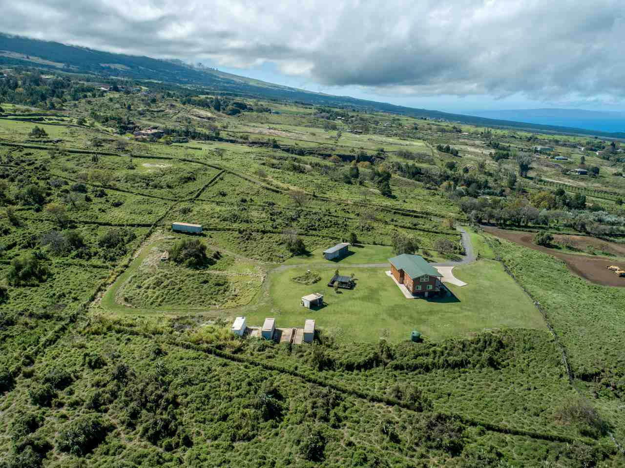 600 Calasa Road Kula, HI 96790 - Photo 3 of 30 a view of a green field
