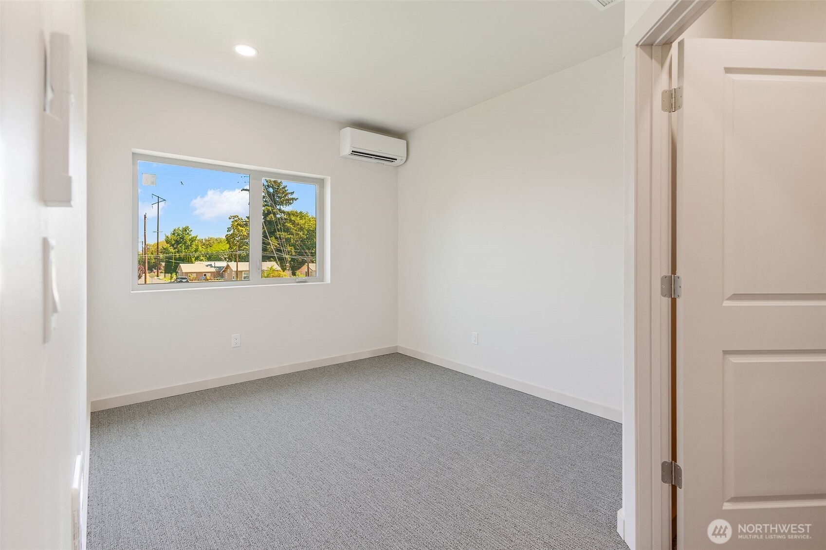 801 North 16th Avenue, Unit 5 Yakima, WA 98902 - Photo 9 of 10