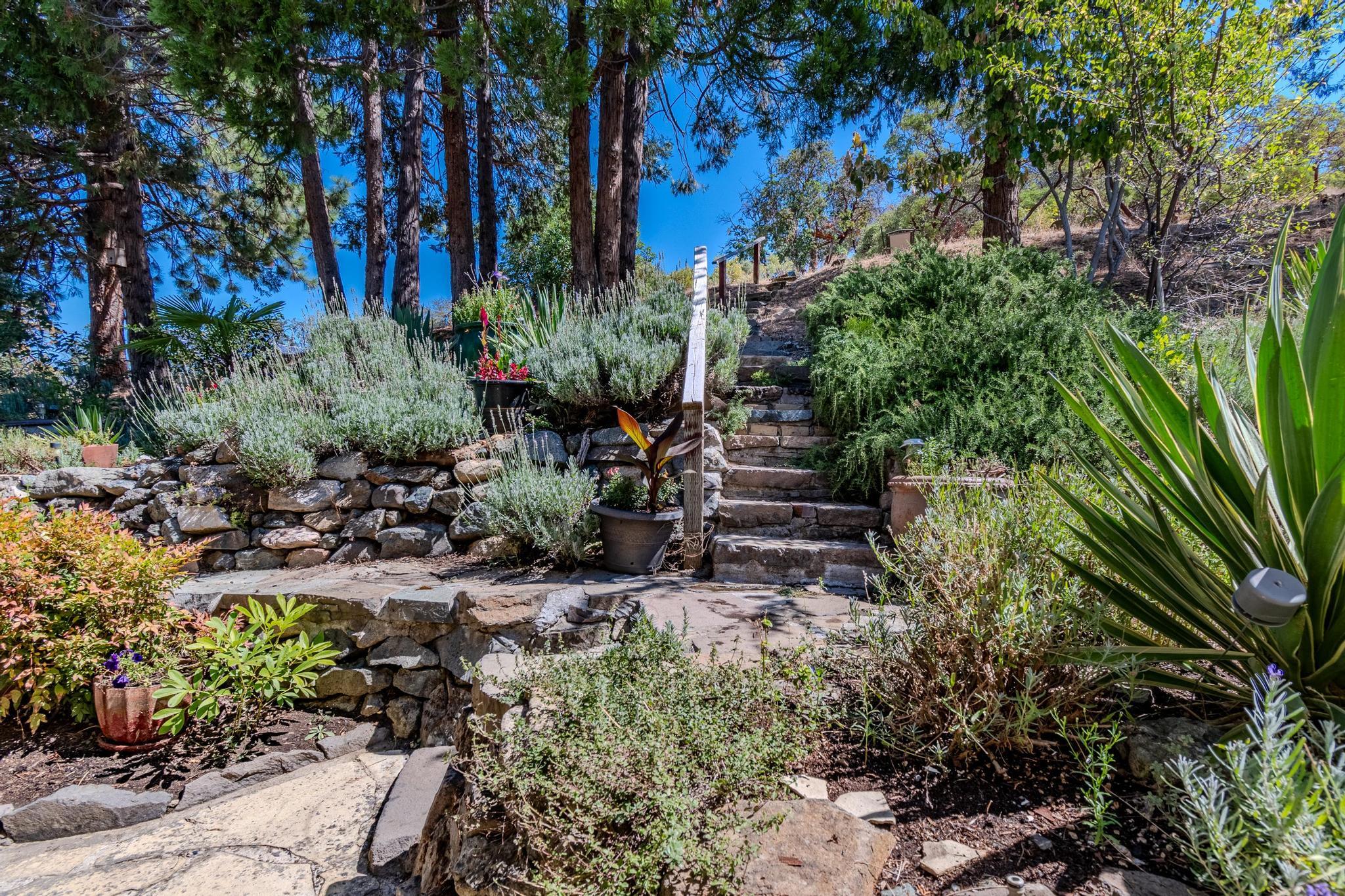 2850 Quail Run Road Talent, OR 97540 - Photo 42 of 55 01-43