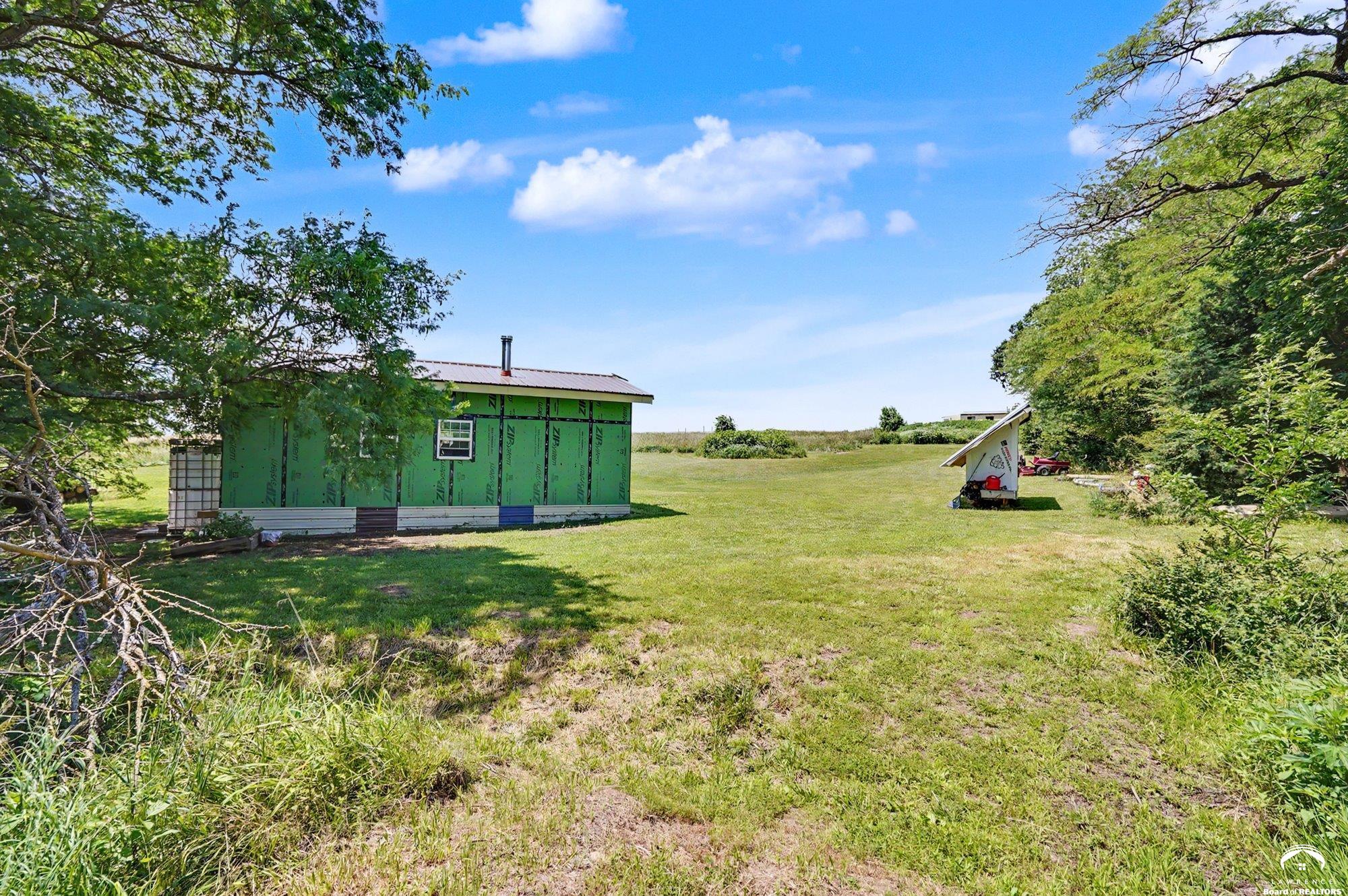 17846 270th Road Whiting, KS 66552 - Photo 8 of 43