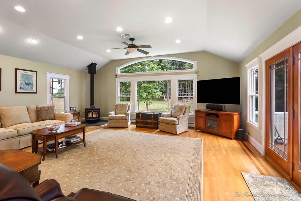 7 Burnham Road Wenham, MA 01984 - Photo 3 of 20 Gallery Image 3