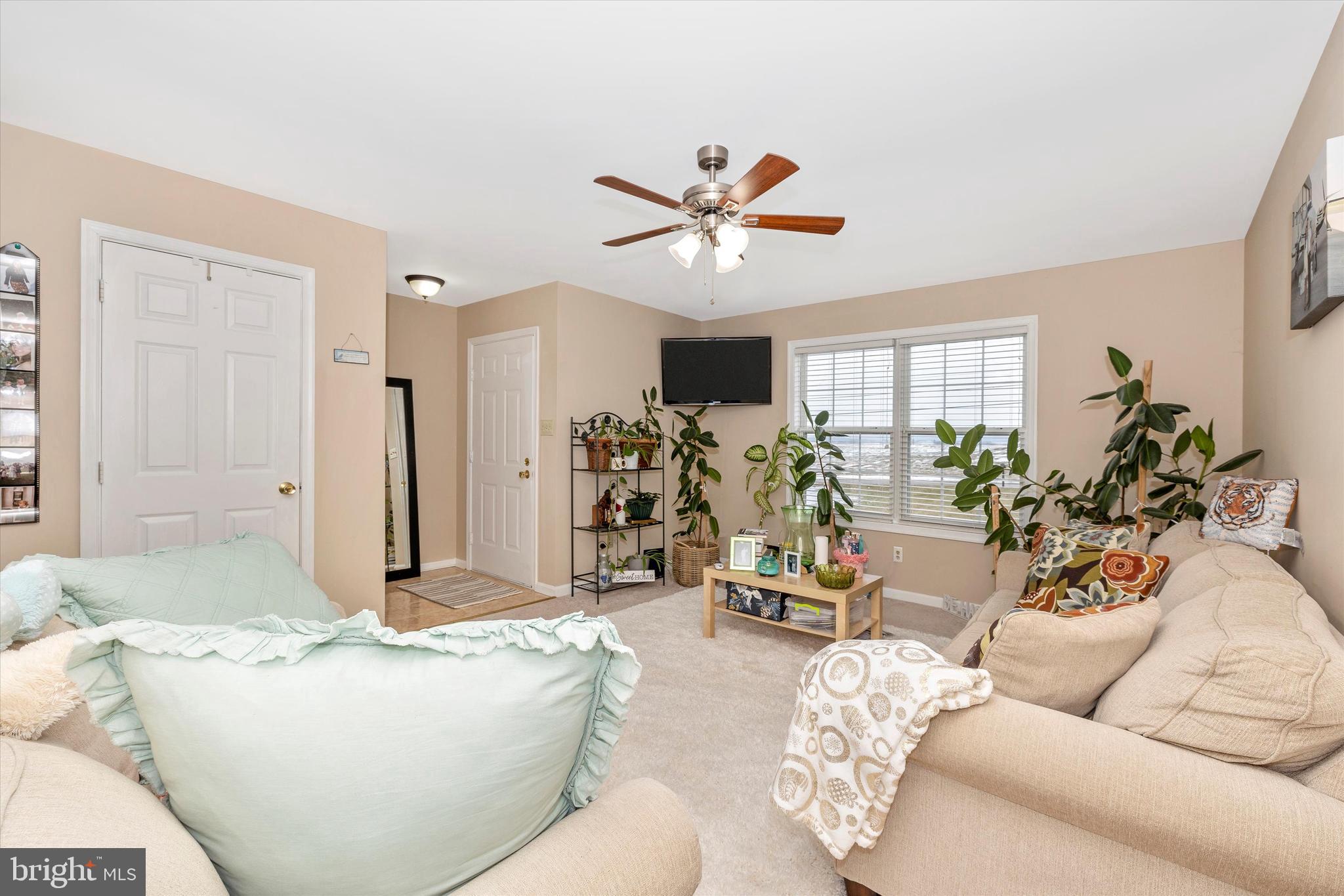 13709 Rockdale Road Clear Spring, MD 21722 - Photo 3 of 31 Family Room has nice natural light