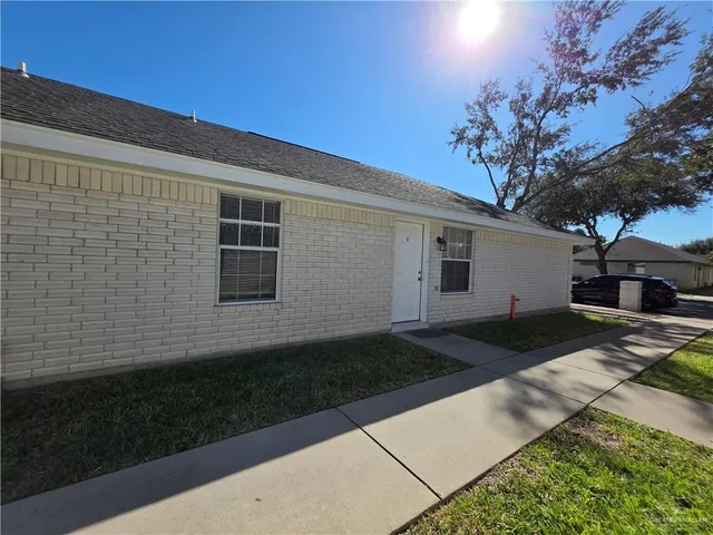 $1,100 | 700 Sandpiper Avenue, McAllen, TX 78504