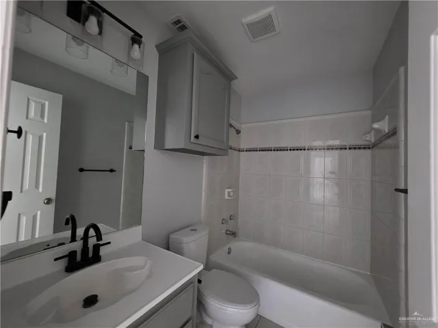 $1,100 | 700 Sandpiper Avenue, McAllen, TX 78504