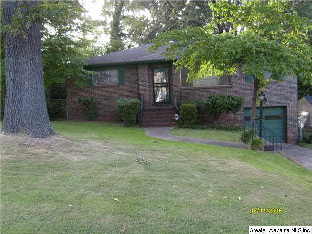 505 Ridgewood Avenue Fairfield, AL 35064 - Photo 2 of 12