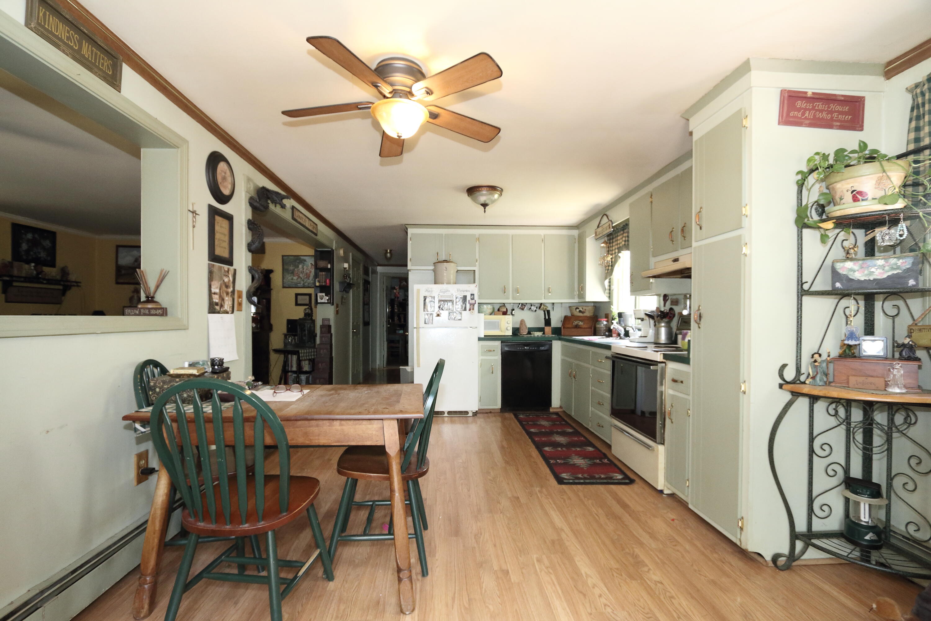 58 Skeetfield Road Oxford, ME 04270 - Photo 2 of 8 Kitchen