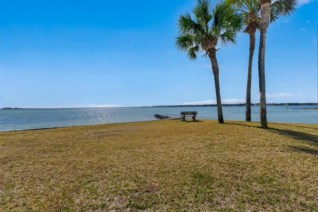 $212,000 | 101 Old Ferry Road, Unit 20C, Shalimar, FL 32579