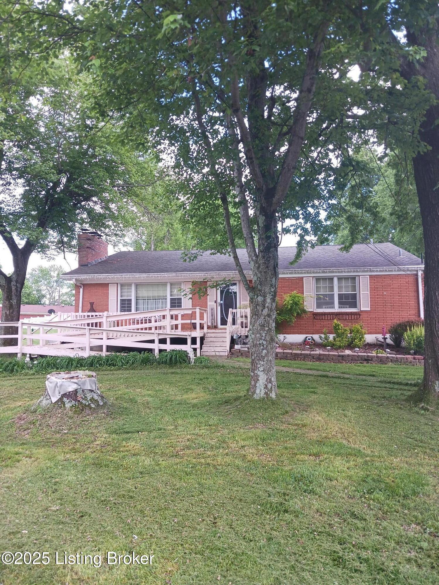 7702 Edna M Road Louisville, KY 40258 - Photo 1 of 28 20250506_172828