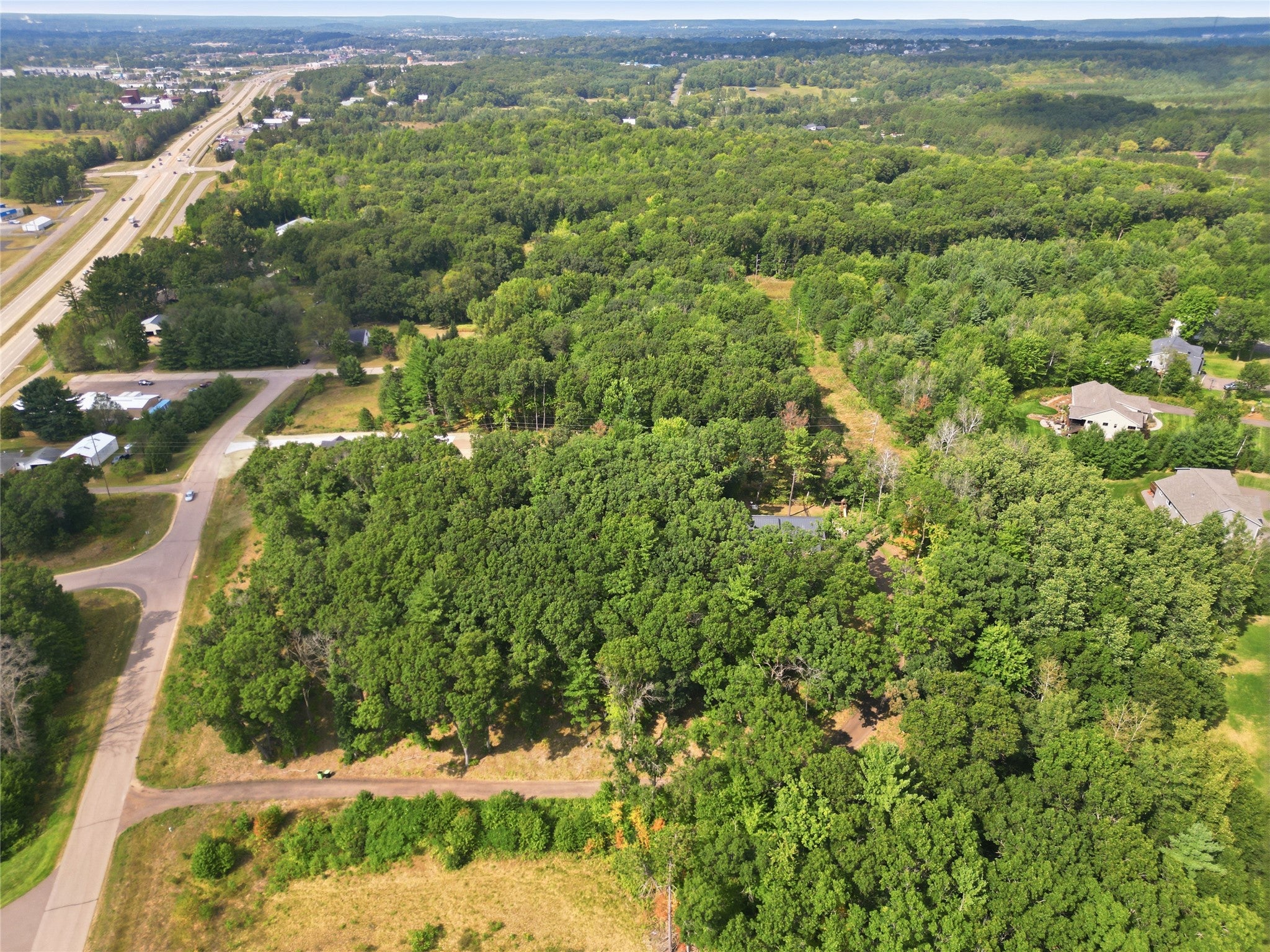 6040 Sandstone Road Eau Claire, WI 54701 - Photo 7 of 46 Gallery Image 7