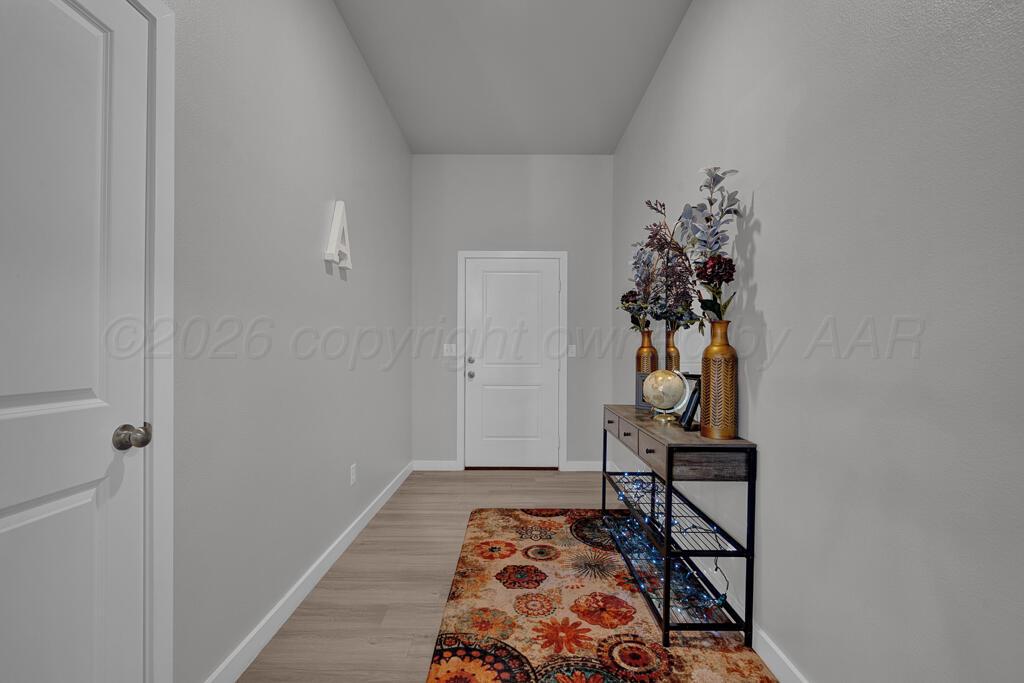 7210 Hart Road Amarillo, TX 79118 - Photo 5 of 24 entry way