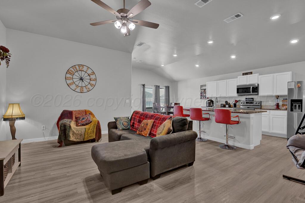 7210 Hart Road Amarillo, TX 79118 - Photo 6 of 24 living room 1