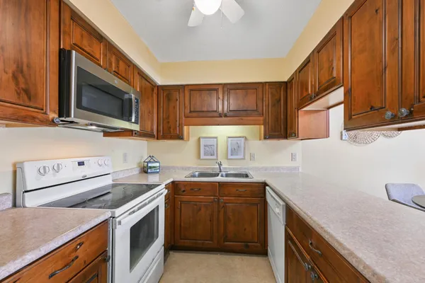 $210,000 | 9313 Ranchview Lane North, Maple Grove, MN 55369