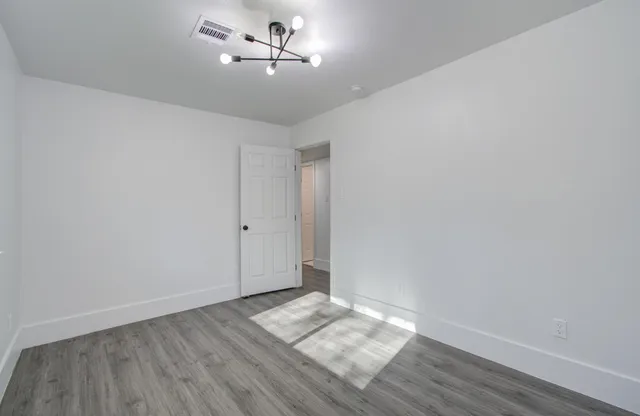 $3,300 | 595 River Plantation Drive, Conroe, TX 77302