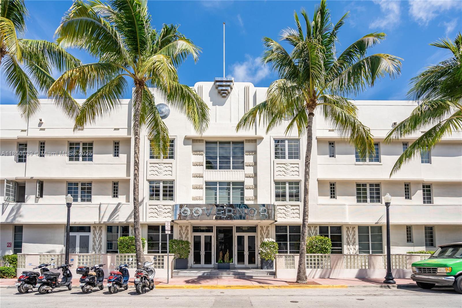435 21st Street, Unit 322 Miami Beach, FL 33139 - Photo 39 of 41 a view of a building with a palm tree