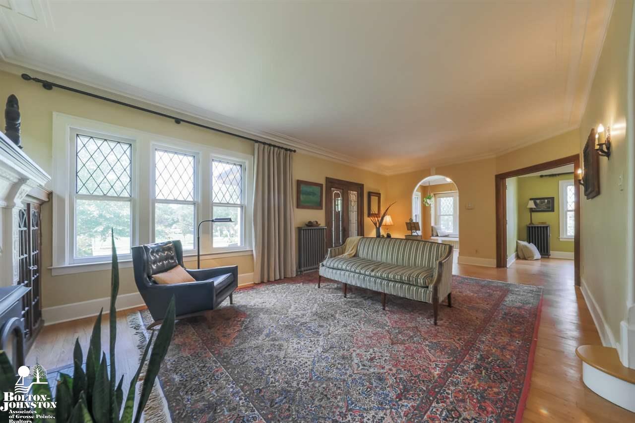 898 Westchester Road Grosse Pointe Park, MI 48230 - Photo 8 of 57