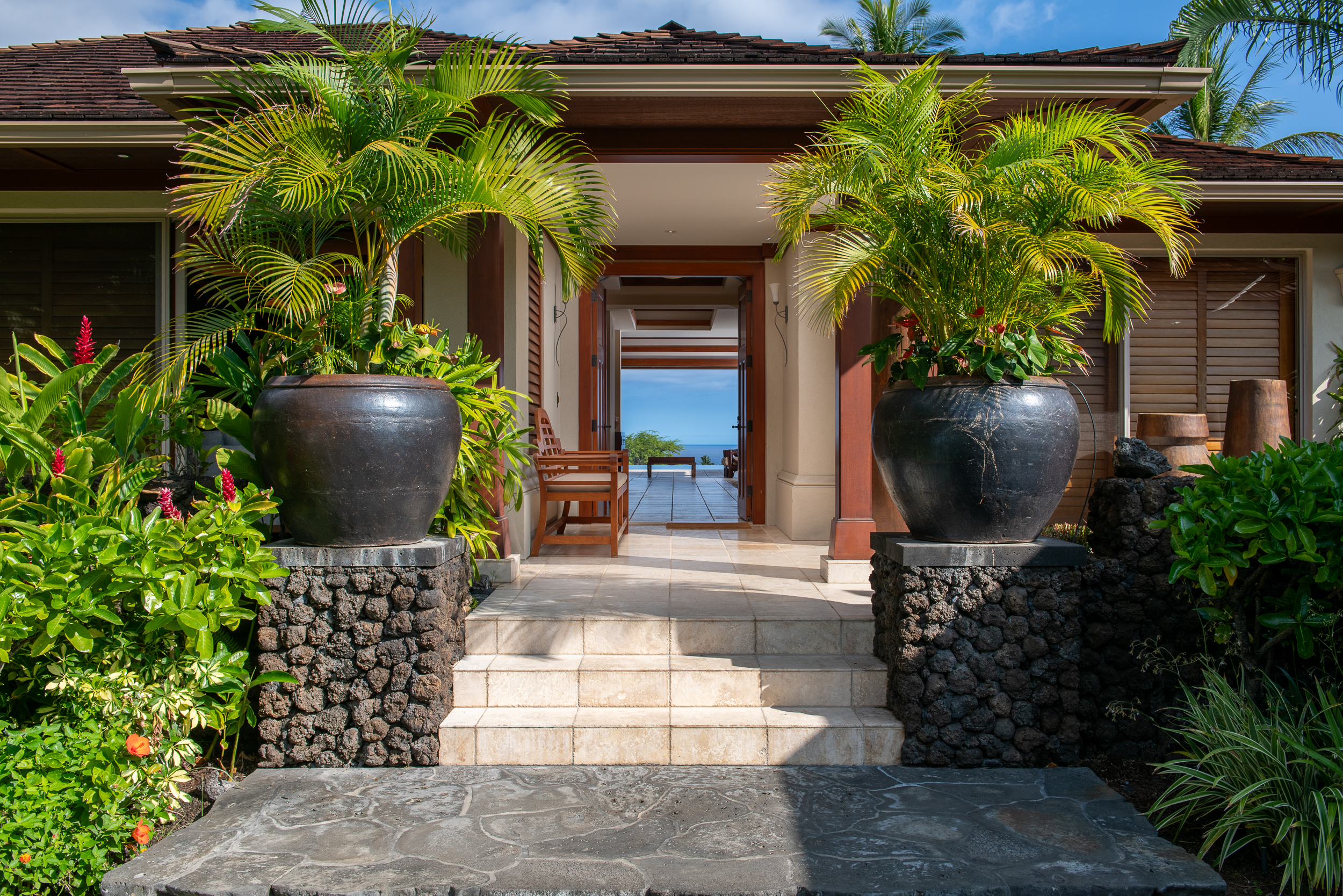 72-106 Hainoa Place, Unit 4 Kailua-Kona, HI 96740 - Photo 2 of 26