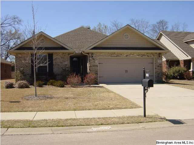 293 Stoney Trail Alabaster, AL 35114 - Photo 1 of 13