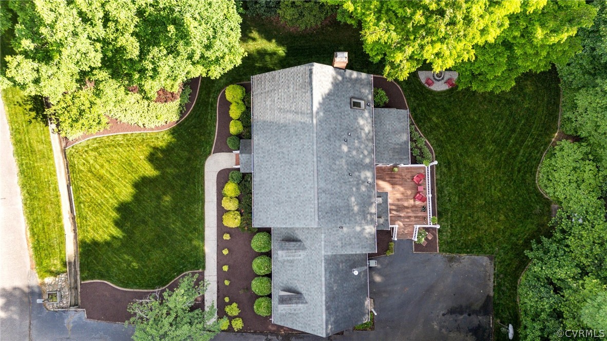 413 Lancey Drive Midlothian, VA 23114 - Photo 46 of 46 an aerial view of houses with yard