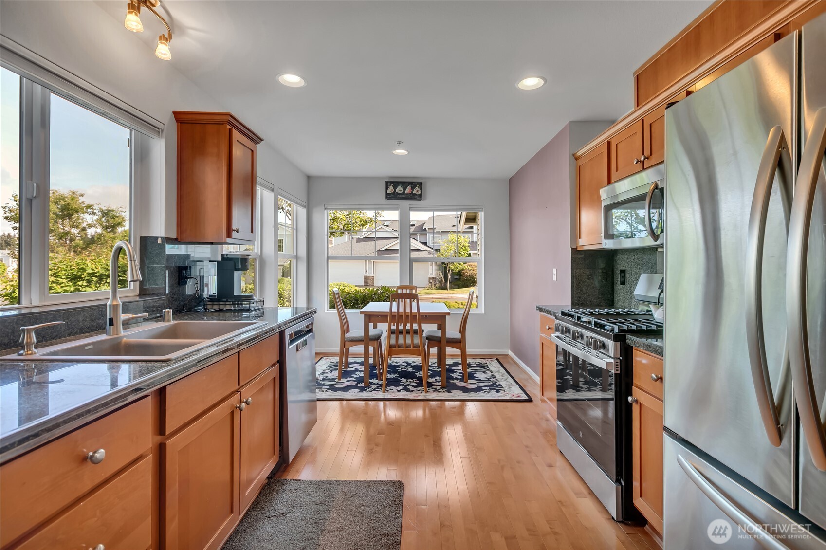 902 72nd Street Southeast Auburn, WA 98092 - Photo 10 of 32