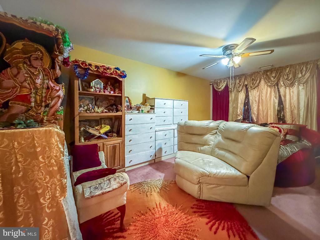 72203 Delaire Landing Road, Unit 203 Philadelphia, PA 19114 - Photo 15 of 32