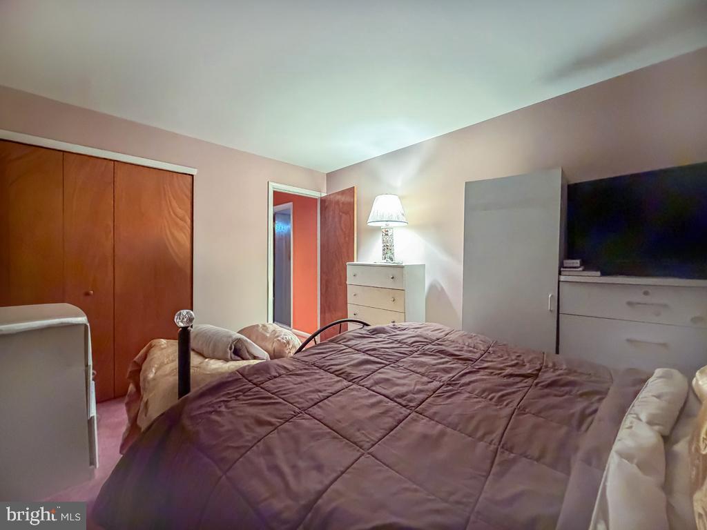 72203 Delaire Landing Road, Unit 203 Philadelphia, PA 19114 - Photo 18 of 32 2nd bedroom