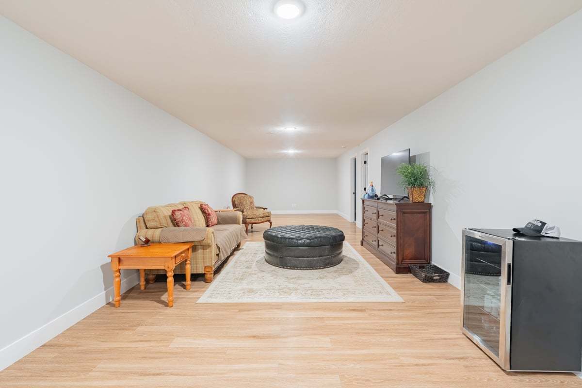 1809 Glenbridge Road Bloomington, IL 61704 - Photo 14 of 23 a room with furniture and a wooden floor