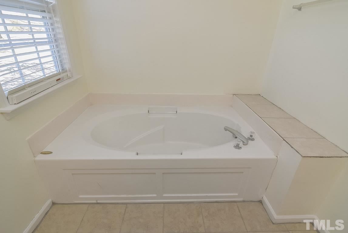 3318 Canes Way Raleigh, NC 27614 - Photo 11 of 25