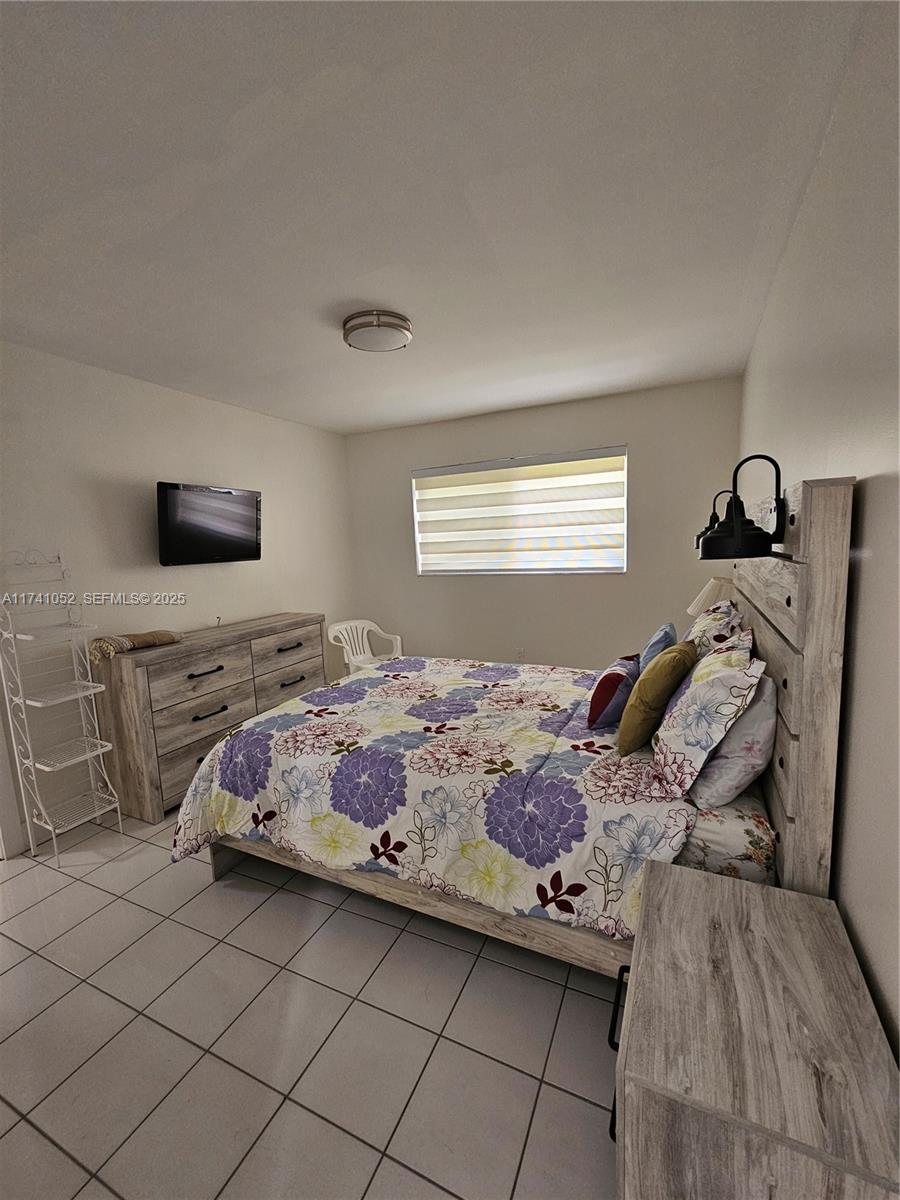 Mango Hill Hialeah, FL 33012 - Photo 11 of 23
