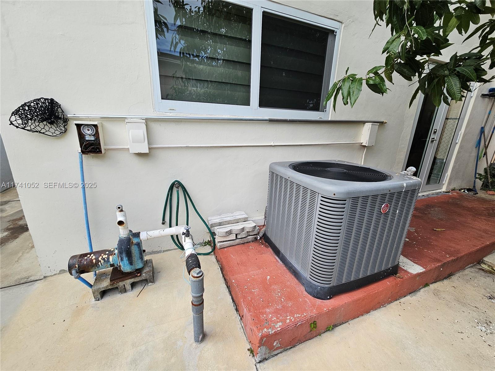 Mango Hill Hialeah, FL 33012 - Photo 22 of 23