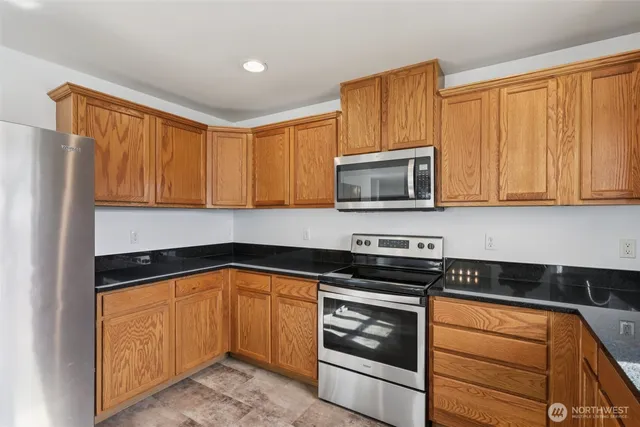 $590,000 | 114 Weaver Street Northeast, Orting, WA 98360