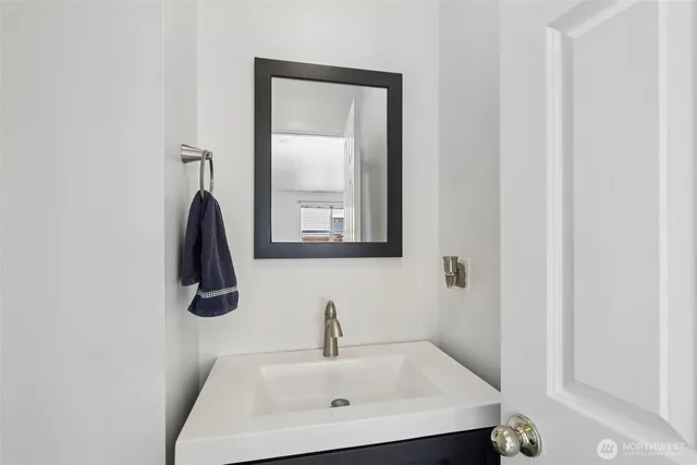 $590,000 | 114 Weaver Street Northeast, Orting, WA 98360