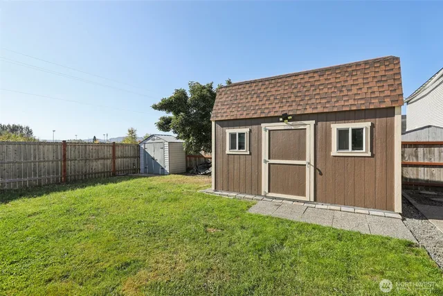 $590,000 | 114 Weaver Street Northeast, Orting, WA 98360