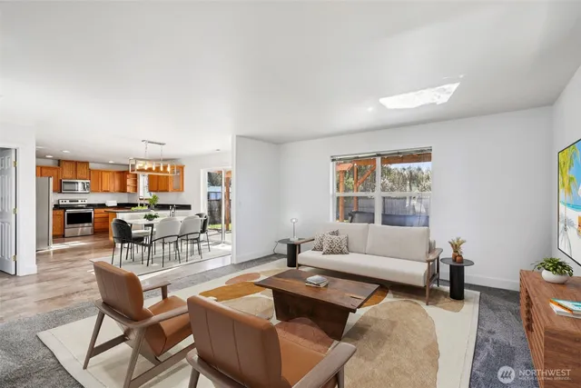 $590,000 | 114 Weaver Street Northeast, Orting, WA 98360