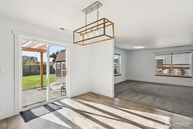 $590,000 | 114 Weaver Street Northeast, Orting, WA 98360