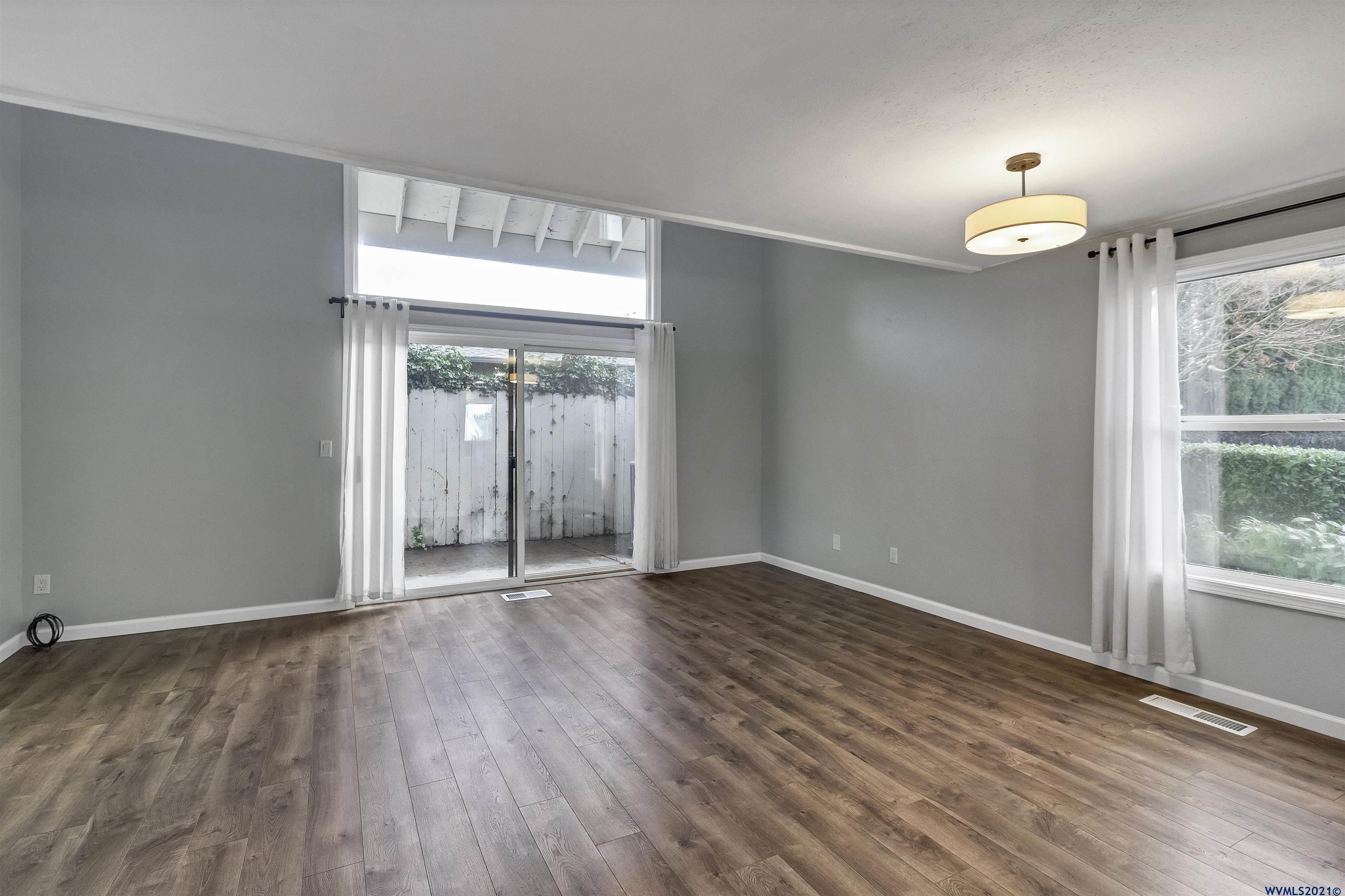 3868 Auburn Road Northeast Salem, OR 97301 - Photo 11 of 34