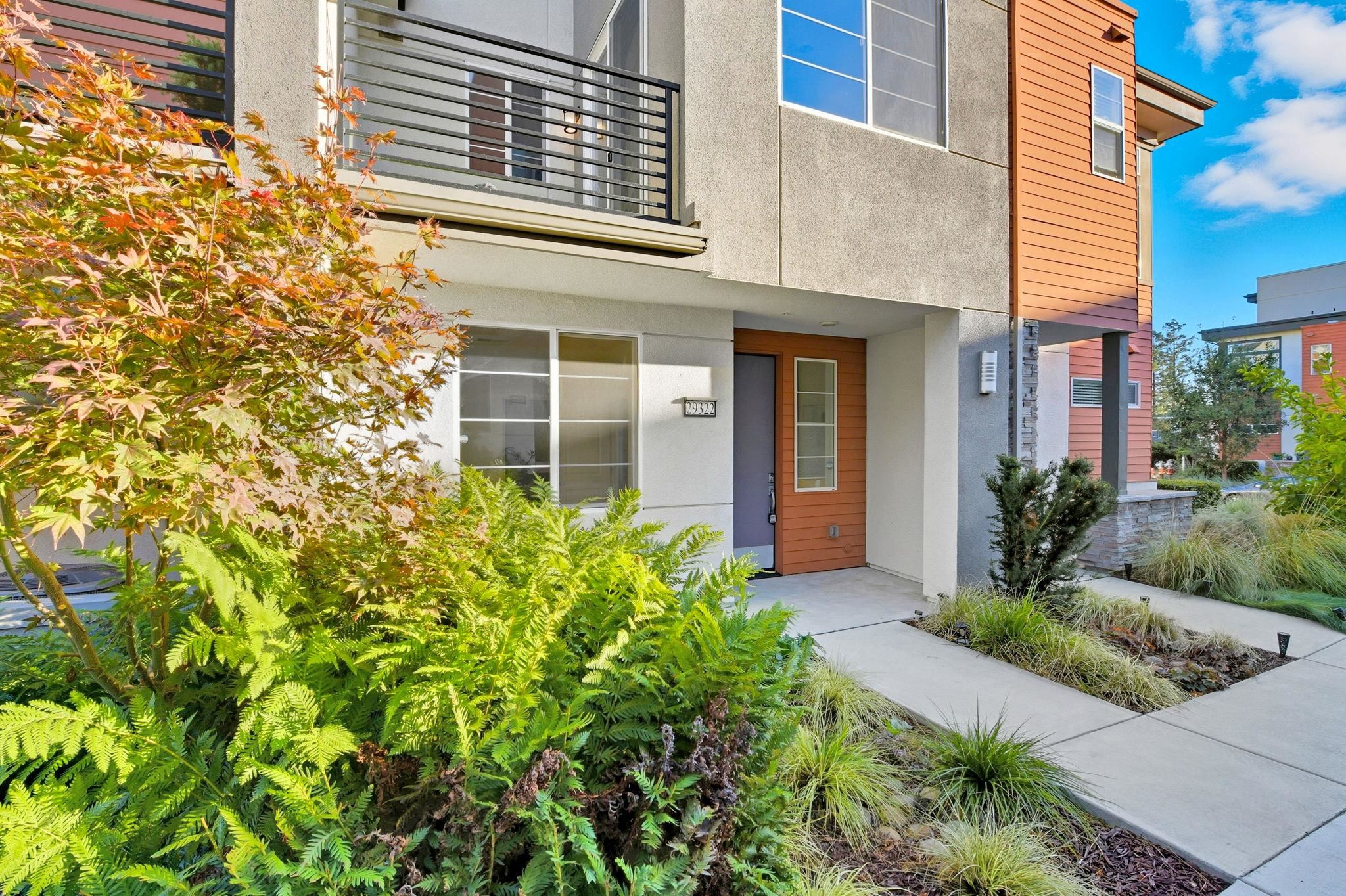 29322 Hub Lane Hayward, CA 94544 - Photo 4 of 34