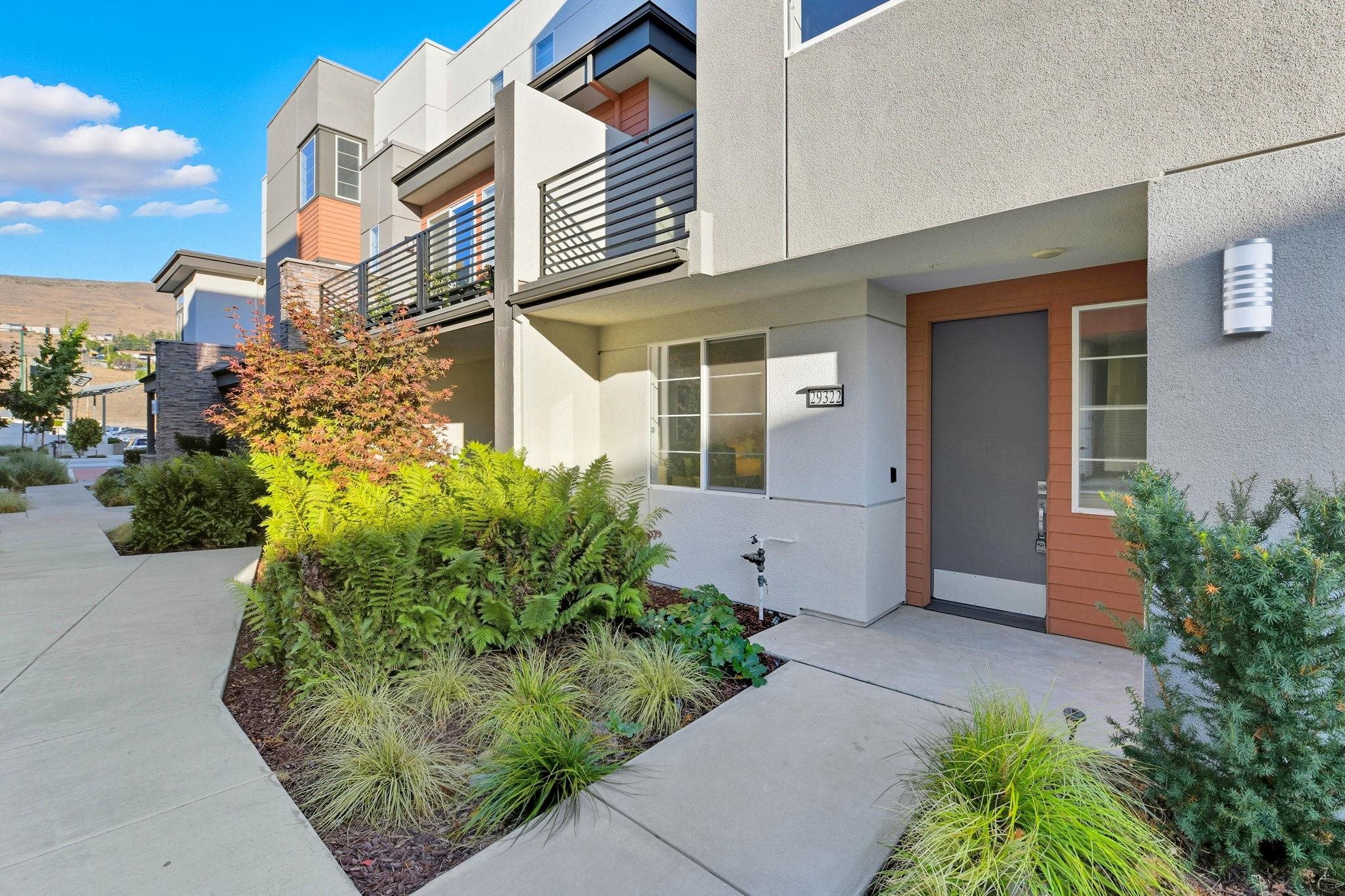 29322 Hub Lane Hayward, CA 94544 - Photo 5 of 34