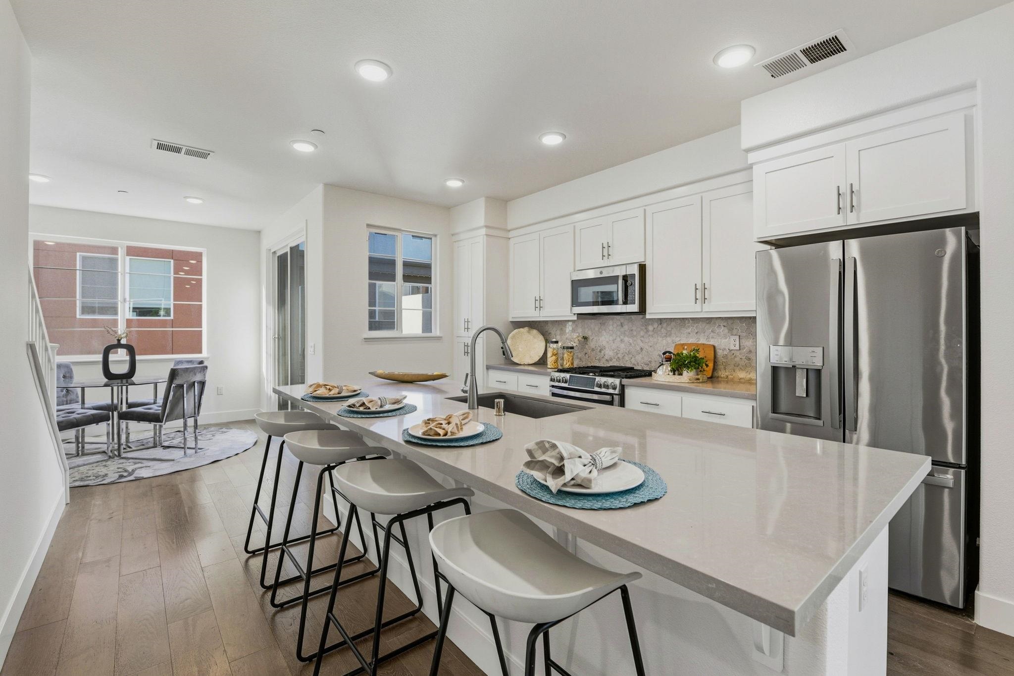 29322 Hub Lane Hayward, CA 94544 - Photo 8 of 34